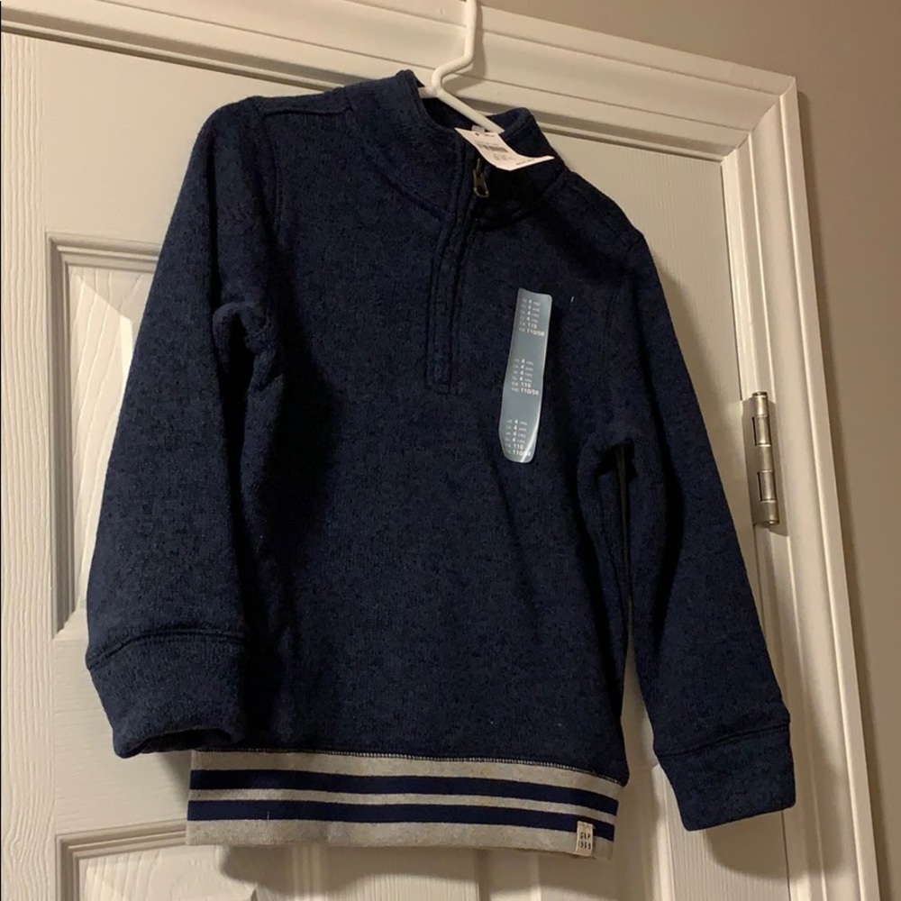 Gap fleece